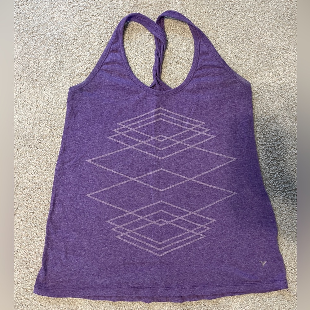Athletic tank top